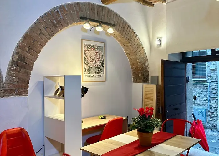 公寓 Natural Red Passion In Downtown